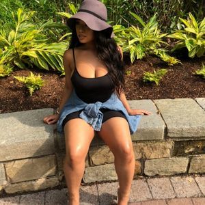 Meet your Posher, Nakia